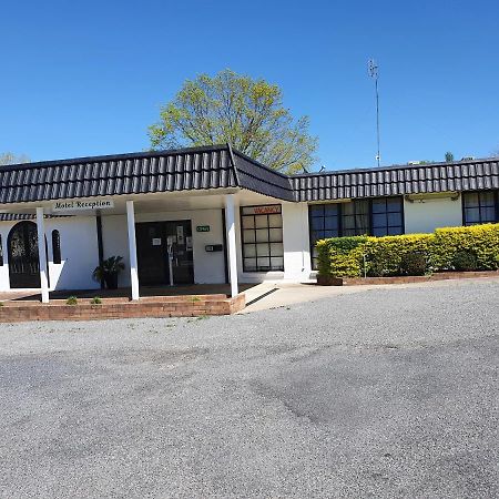 Tally Ho Motor Inn Tenterfield Ngoại thất bức ảnh